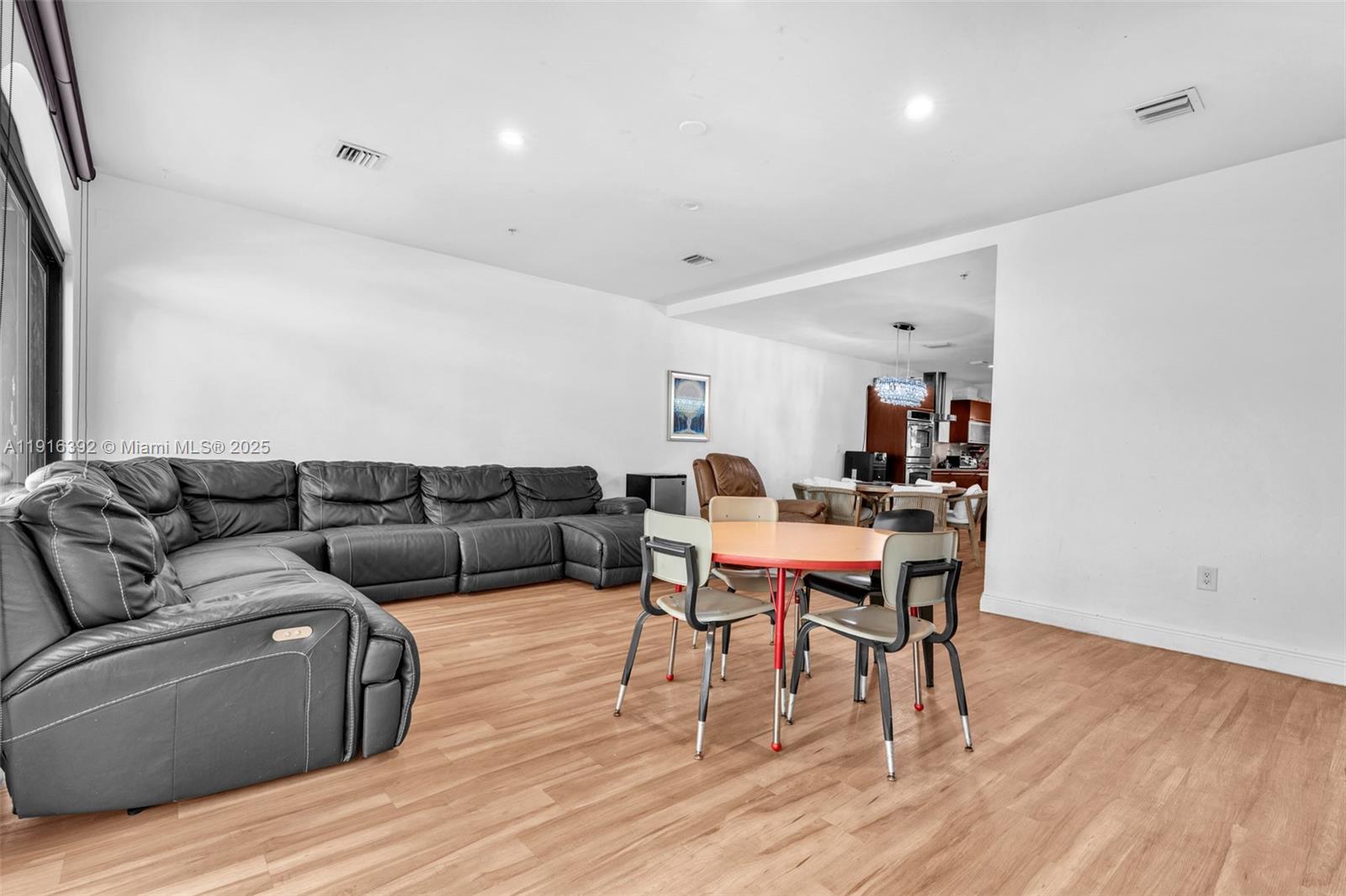 1162 98th St #4 Bay Harbor Islands, FL 33154