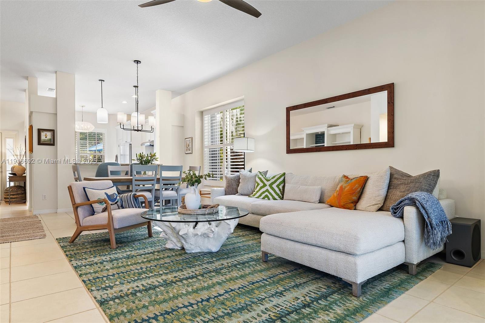 1832 SW Willowbend Ln