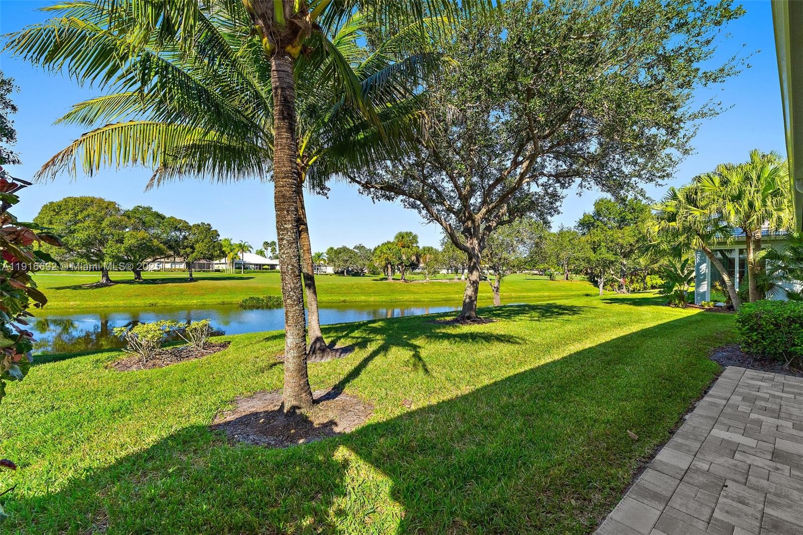 1832 SW Willowbend Ln Palm City, FL 34990