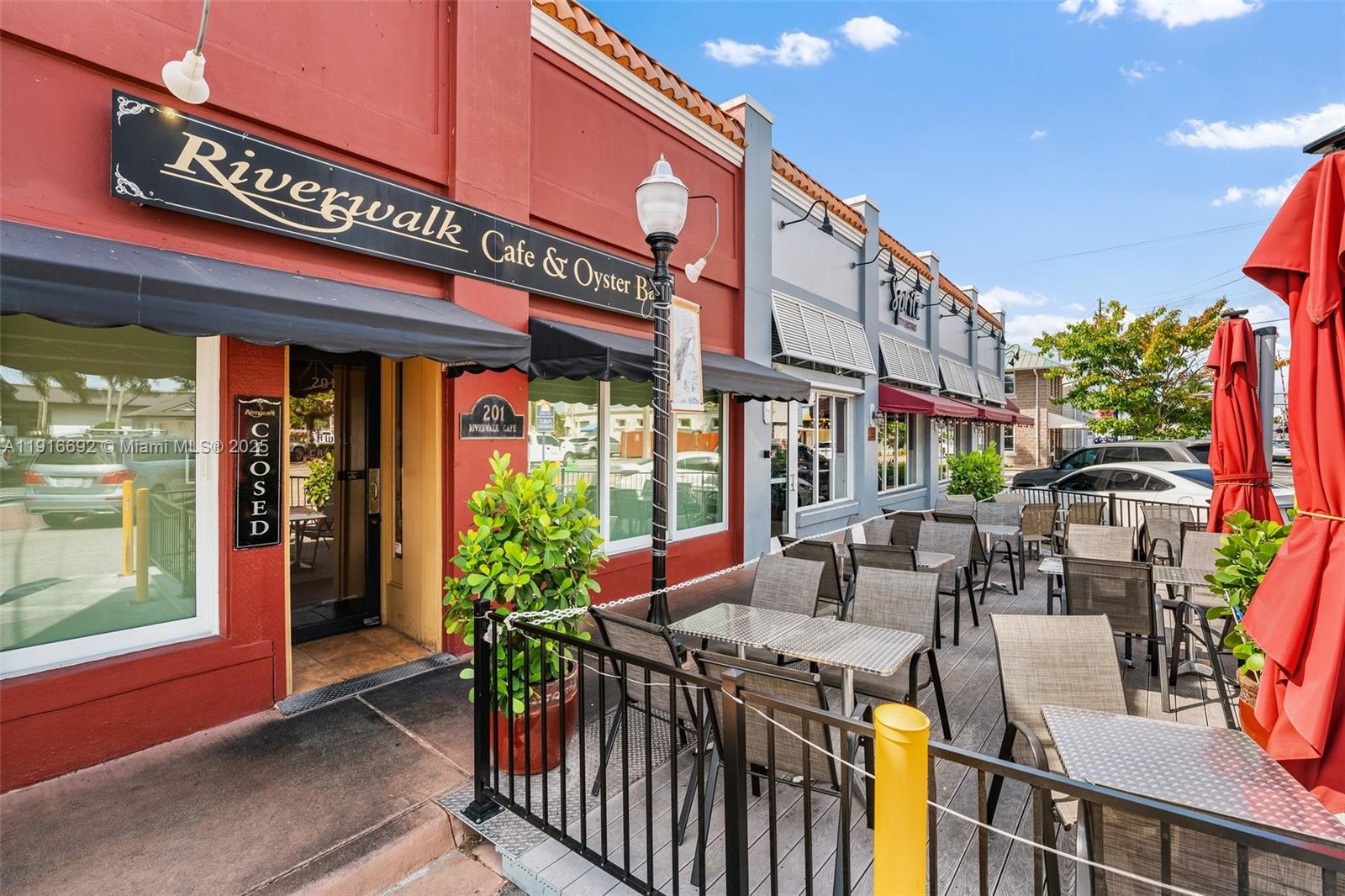 1832 SW Willowbend Ln Palm City, FL 34990