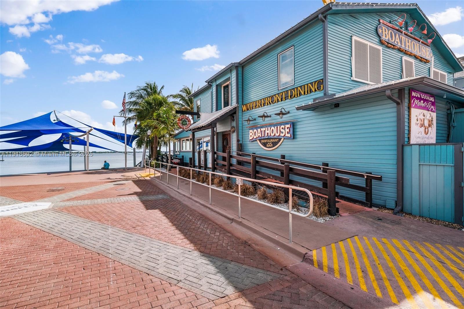 1832 SW Willowbend Ln Palm City, FL 34990