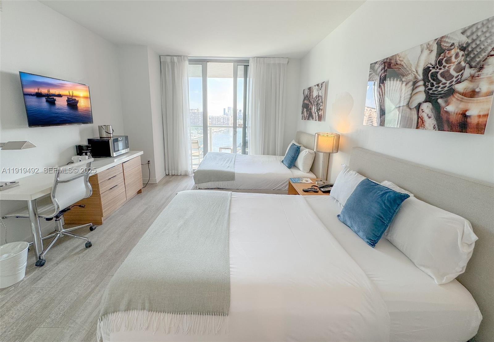 image Beachwalk Hotel & Residences14