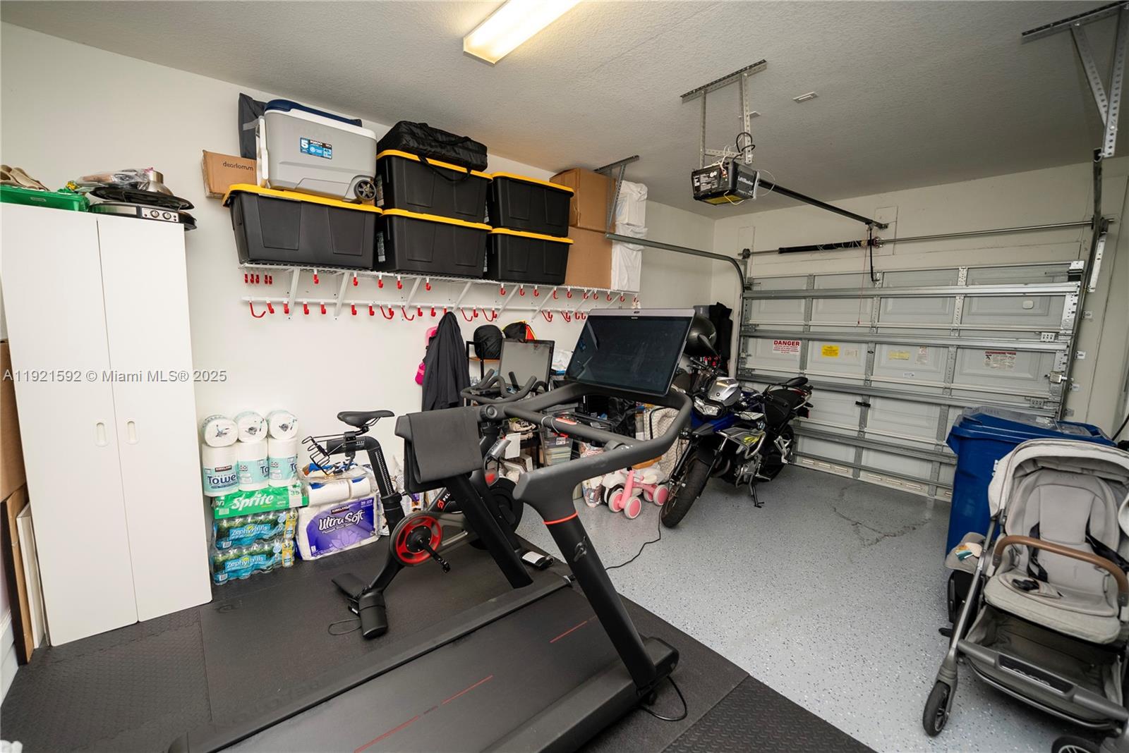 401 NE 194th Ln Miami, FL 33179