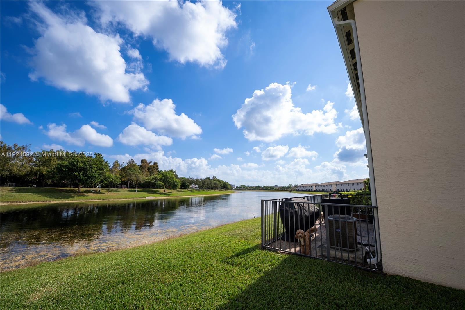 401 NE 194th Ln Miami, FL 33179