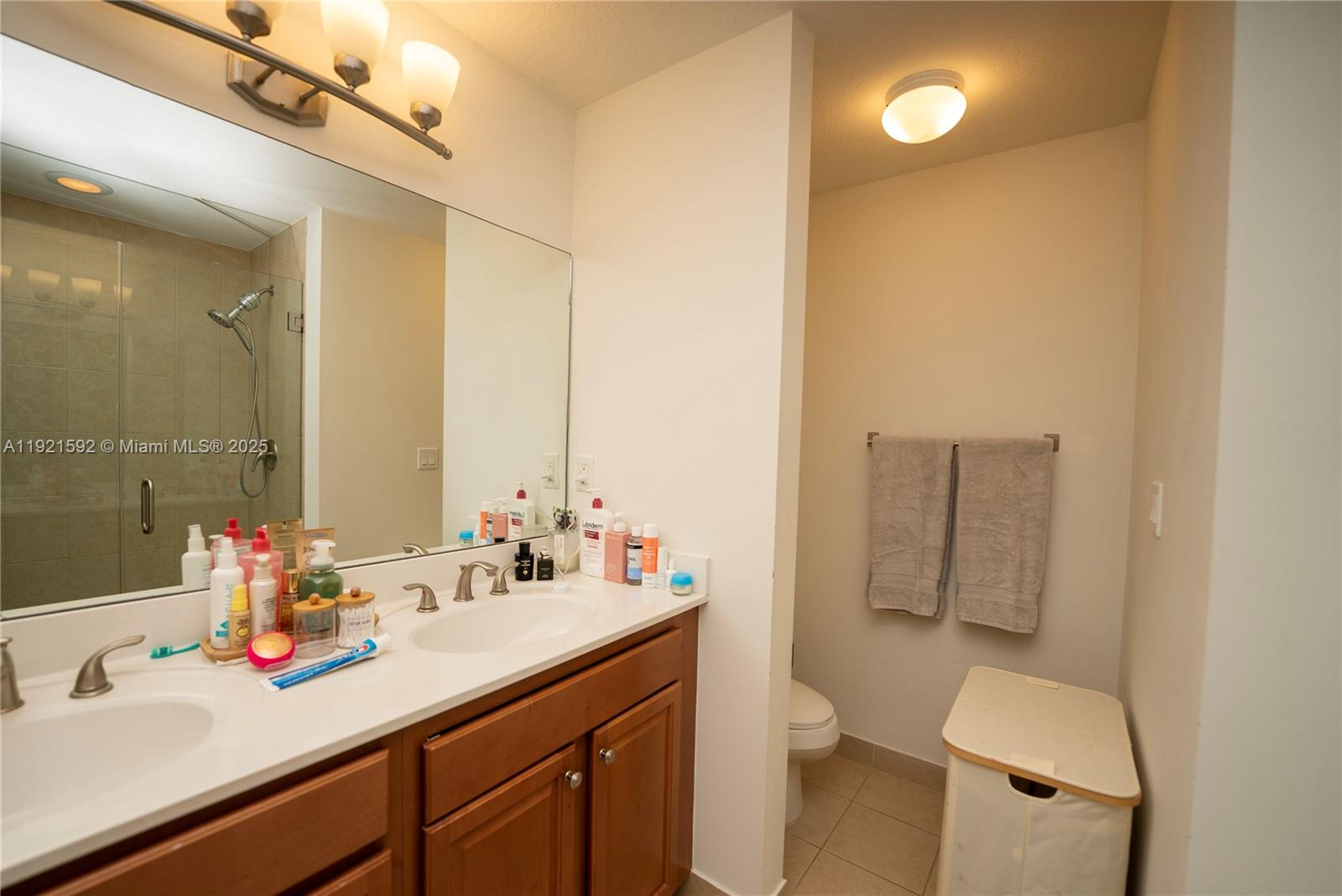 401 NE 194th Ln Miami, FL 33179