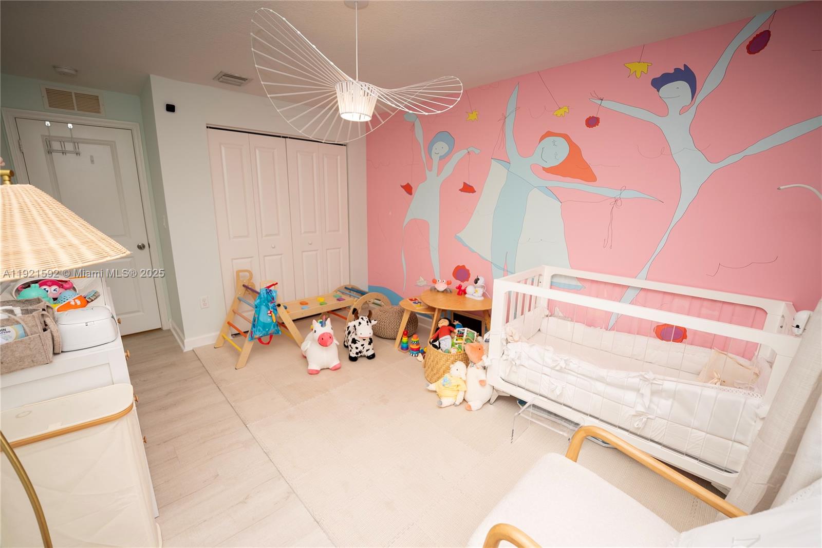 401 NE 194th Ln Miami, FL 33179