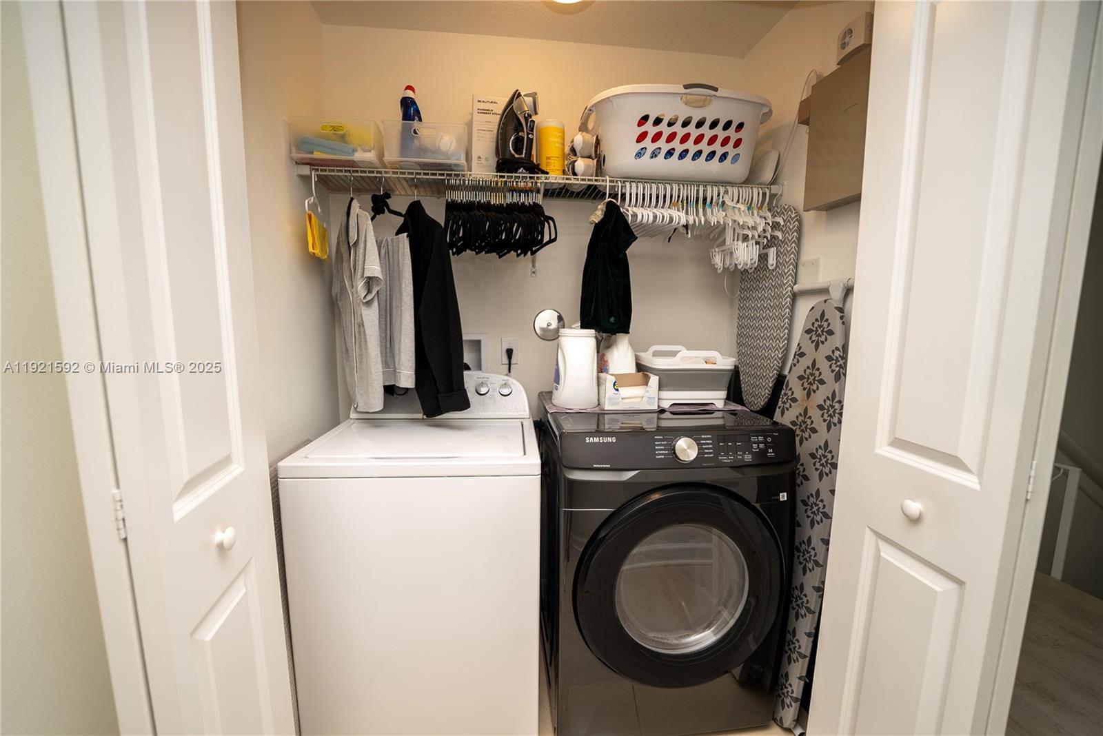 401 NE 194th Ln Miami, FL 33179