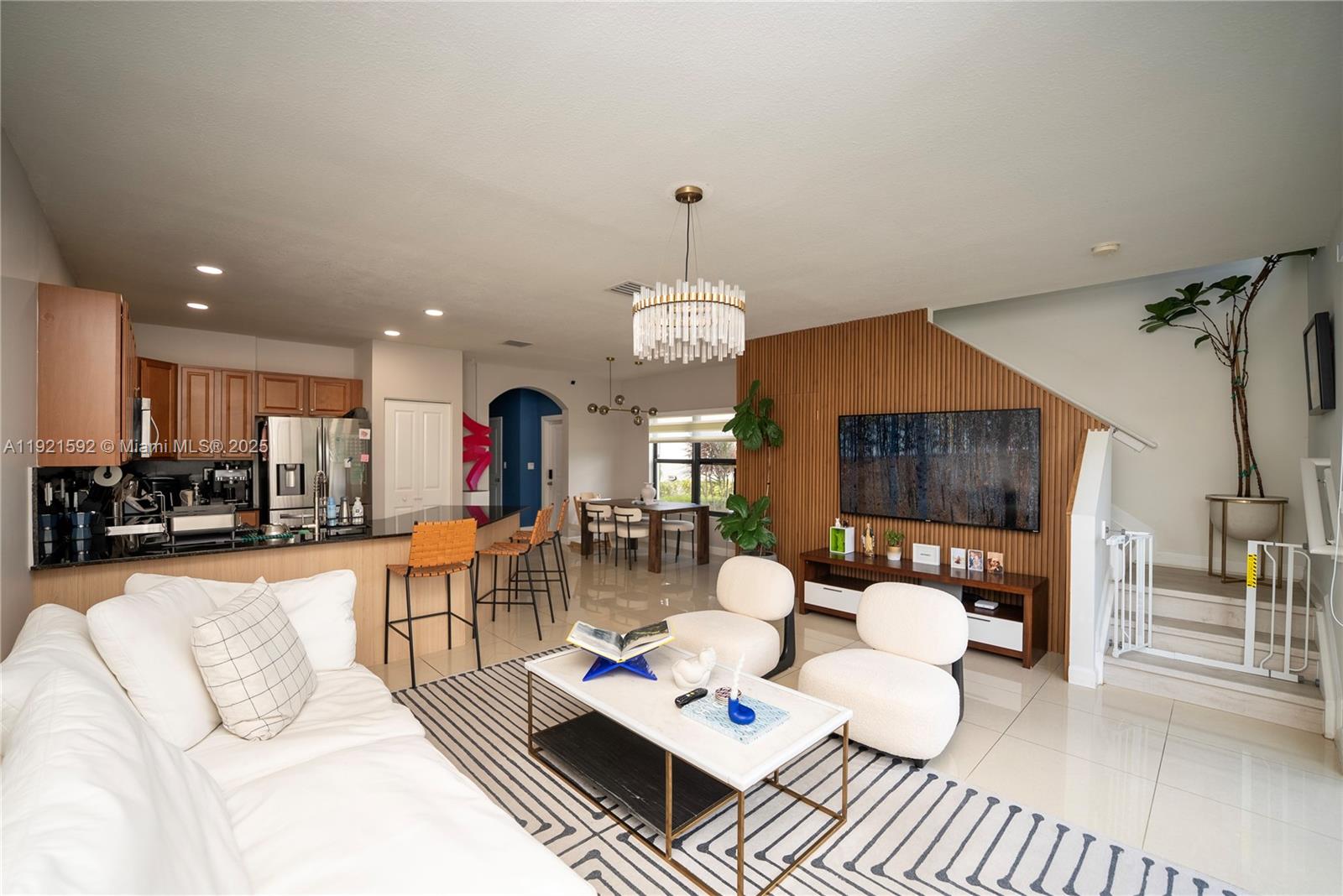 401 NE 194th Ln Miami, FL 33179