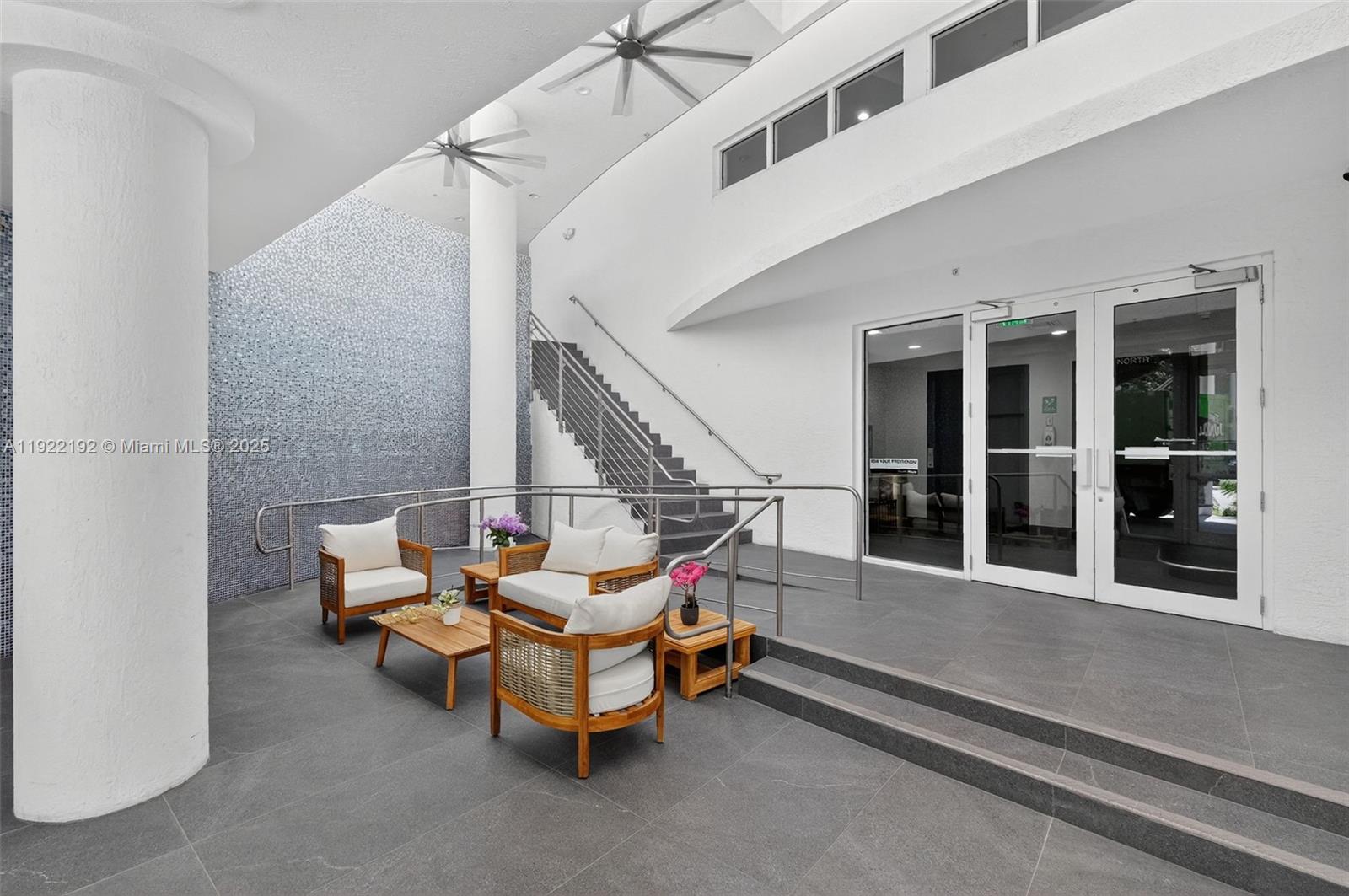 5970 Indian Crk Dr #203 Miami Beach, FL 33140