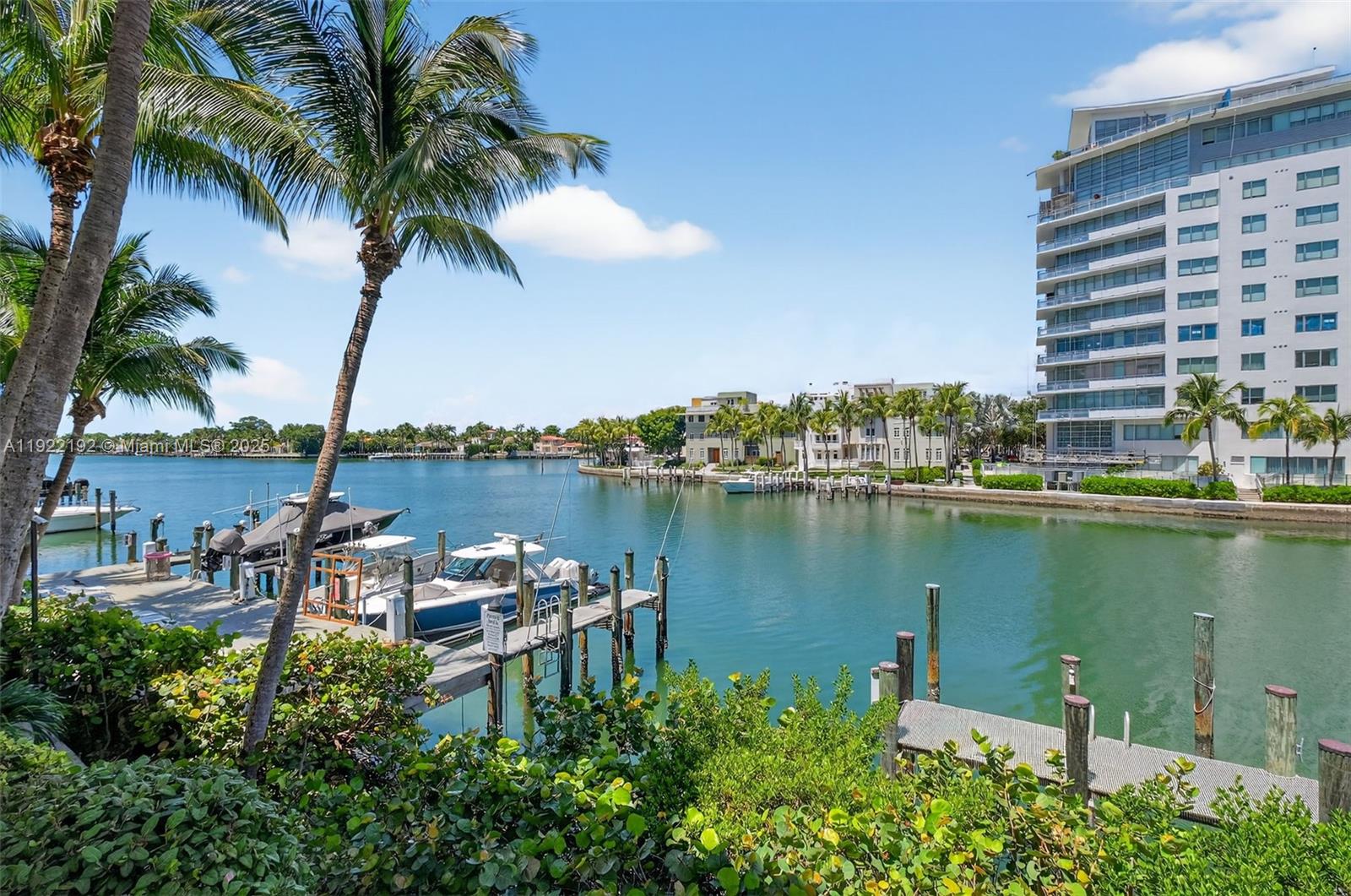 5970 Indian Crk Dr #203 Miami Beach, FL 33140