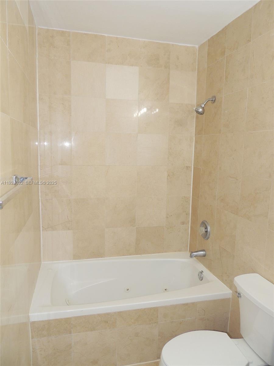 1152 99th St #27 Bay Harbor Islands, FL 33154