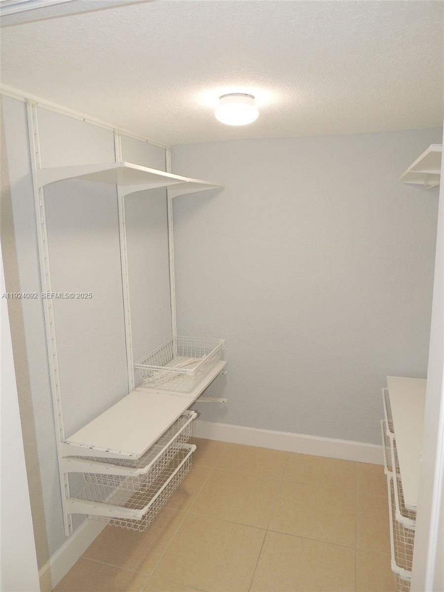 1152 99th St #27 Bay Harbor Islands, FL 33154