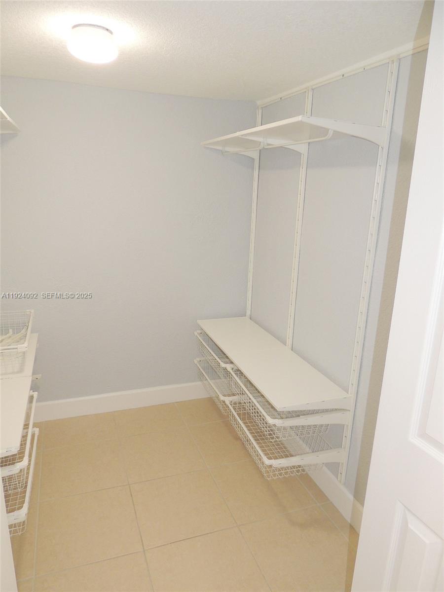 1152 99th St #27 Bay Harbor Islands, FL 33154