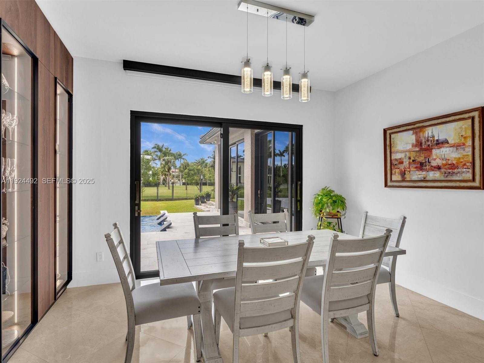 1021 NW 115th Ave Plantation, FL 33323