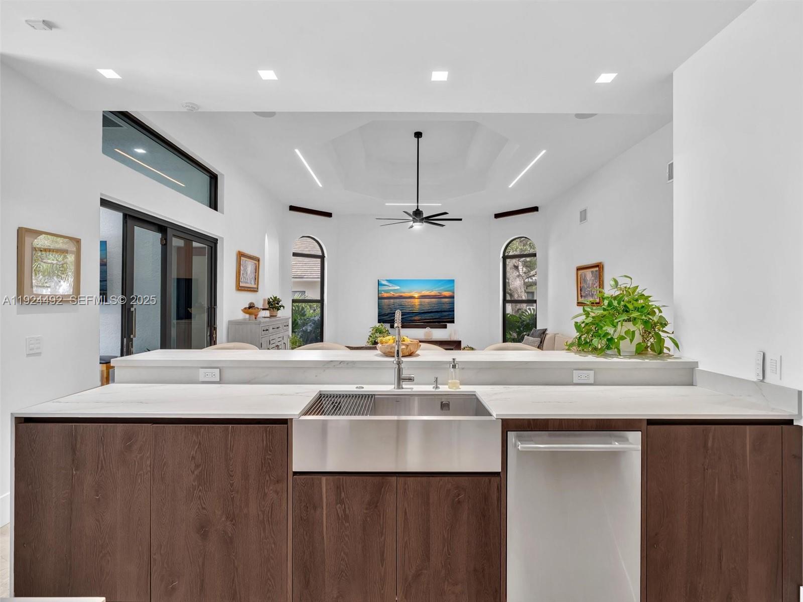 1021 NW 115th Ave Plantation, FL 33323