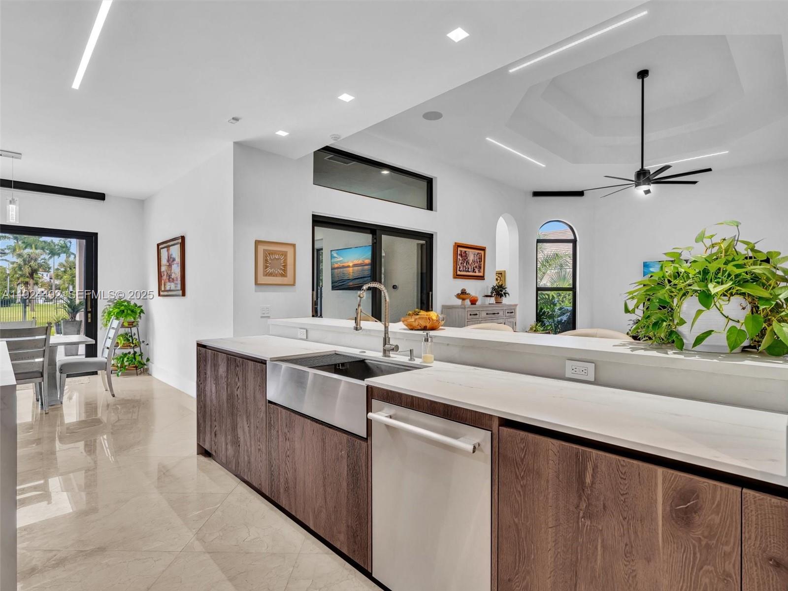 1021 NW 115th Ave Plantation, FL 33323