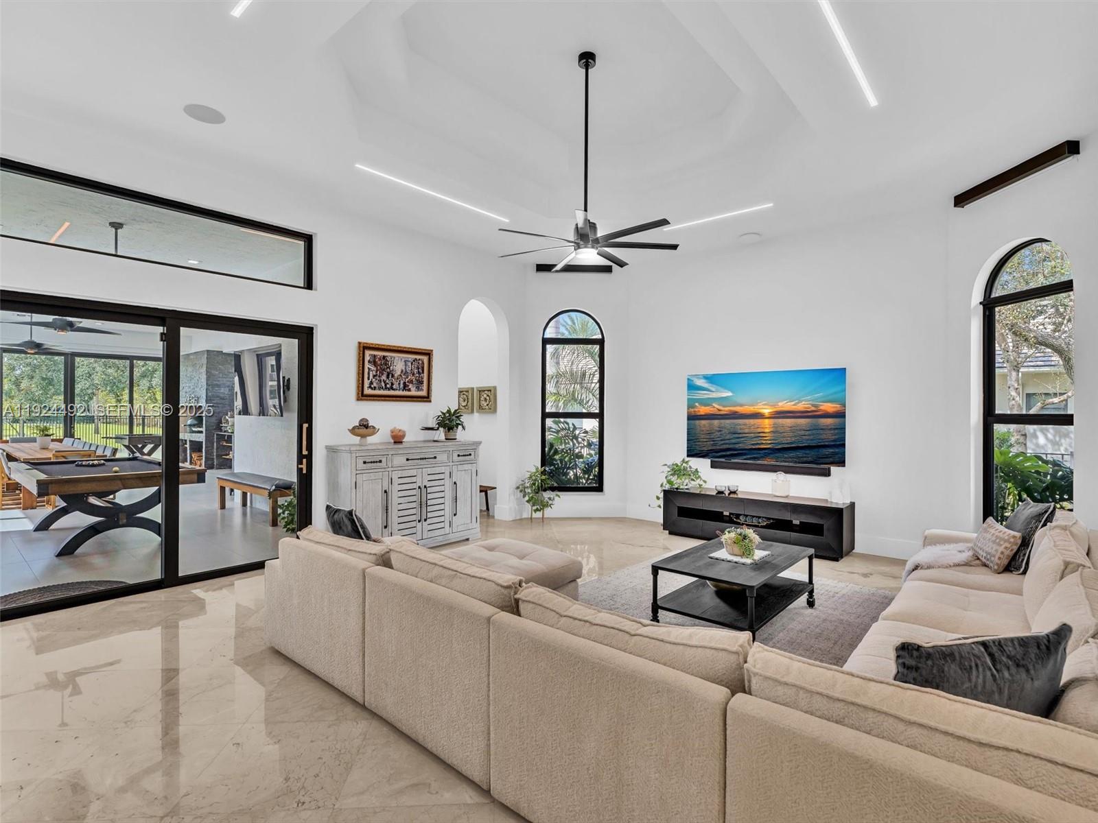 1021 NW 115th Ave Plantation, FL 33323