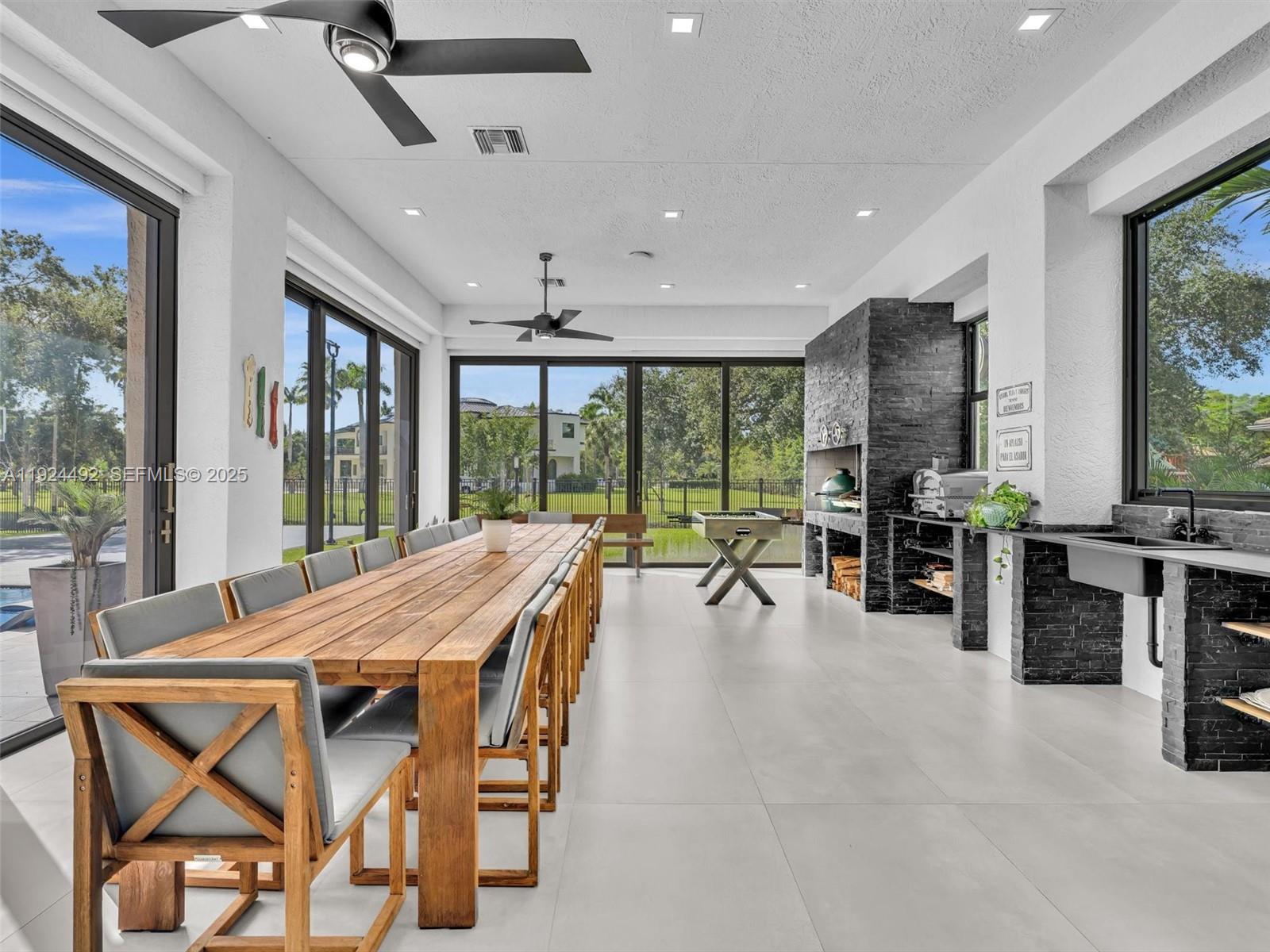 1021 NW 115th Ave Plantation, FL 33323