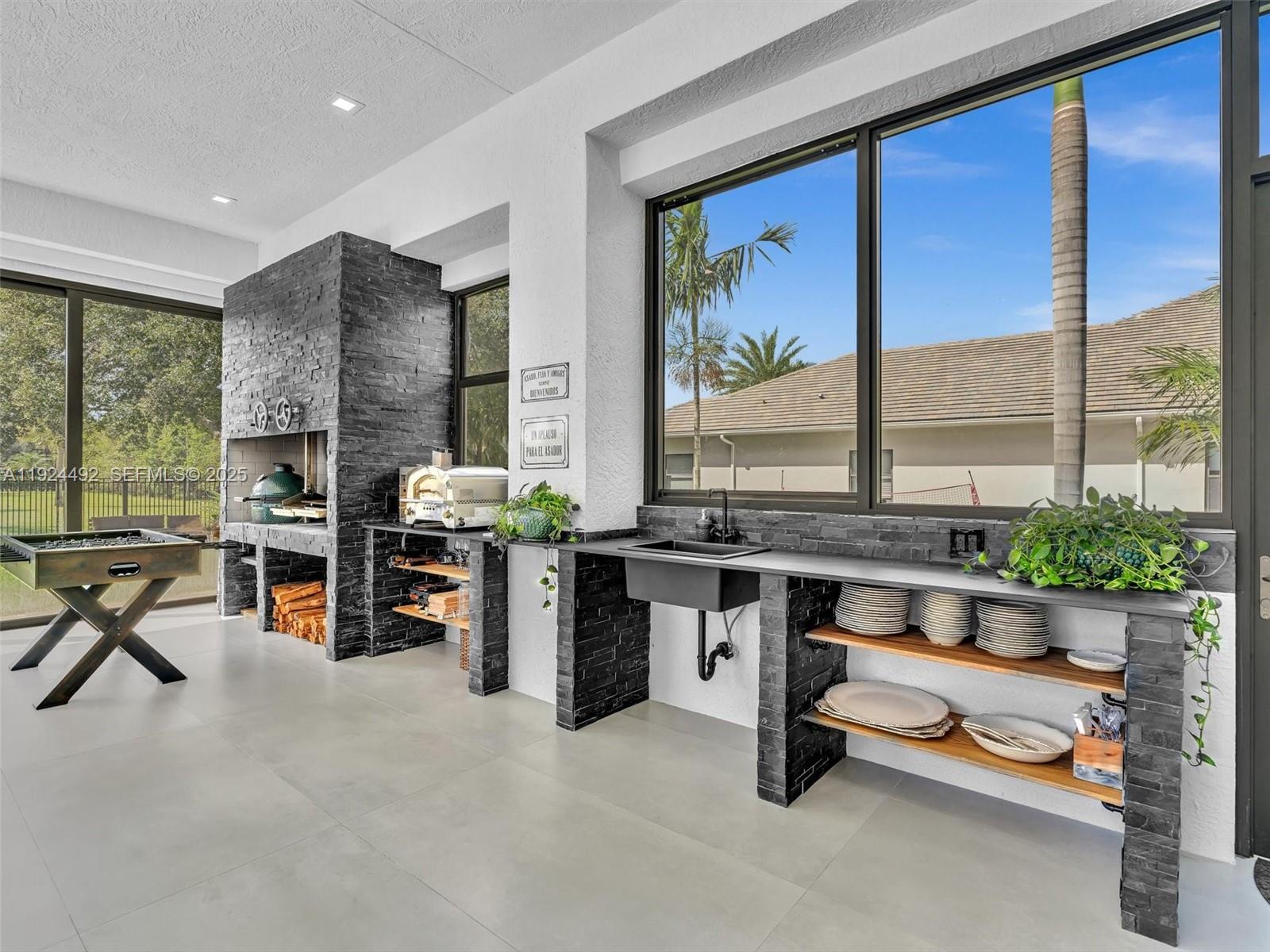 1021 NW 115th Ave Plantation, FL 33323