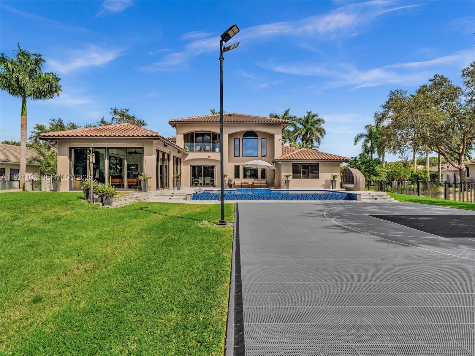 1021 NW 115th Ave Plantation, FL 33323