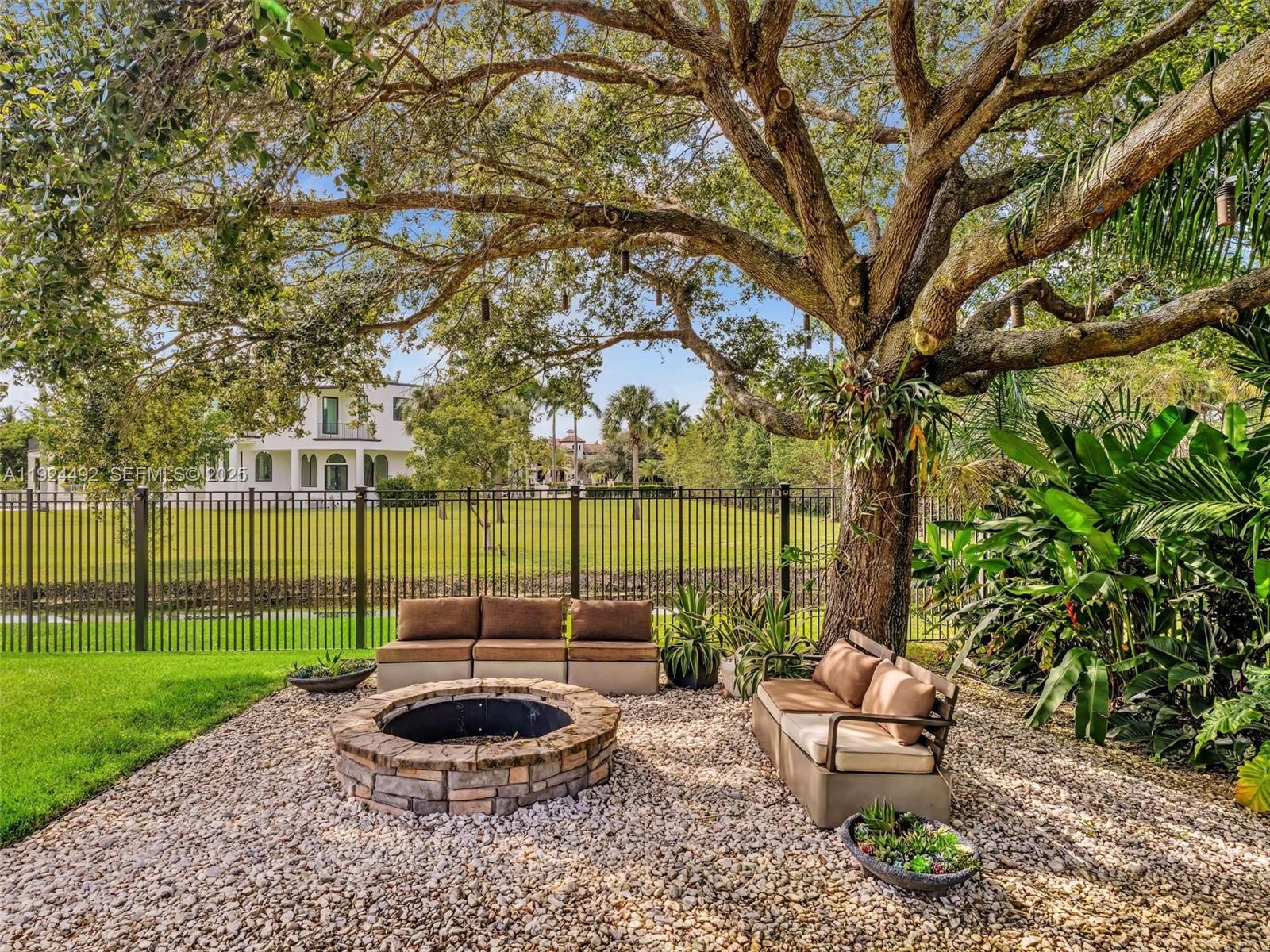 1021 NW 115th Ave Plantation, FL 33323