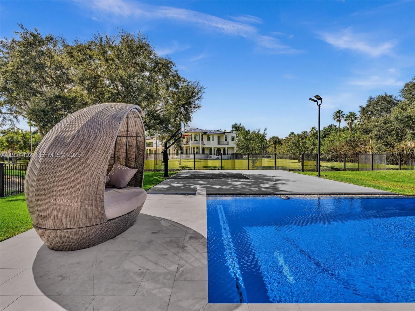 1021 NW 115th Ave Plantation, FL 33323