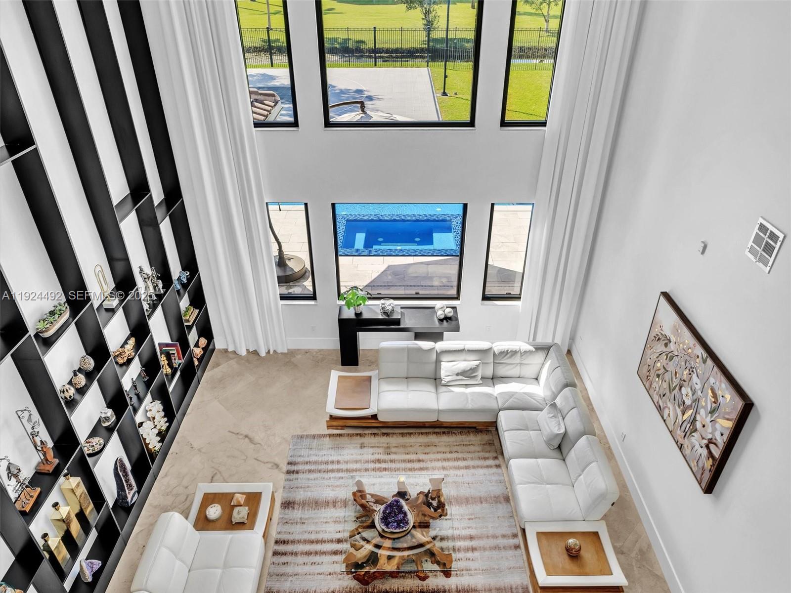 1021 NW 115th Ave Plantation, FL 33323