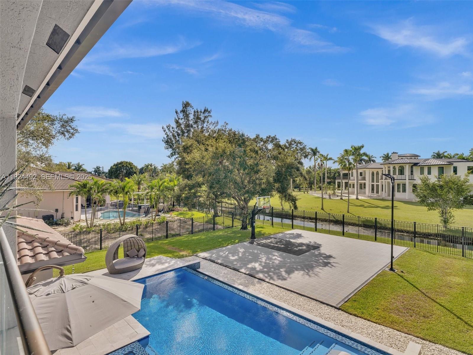 1021 NW 115th Ave Plantation, FL 33323