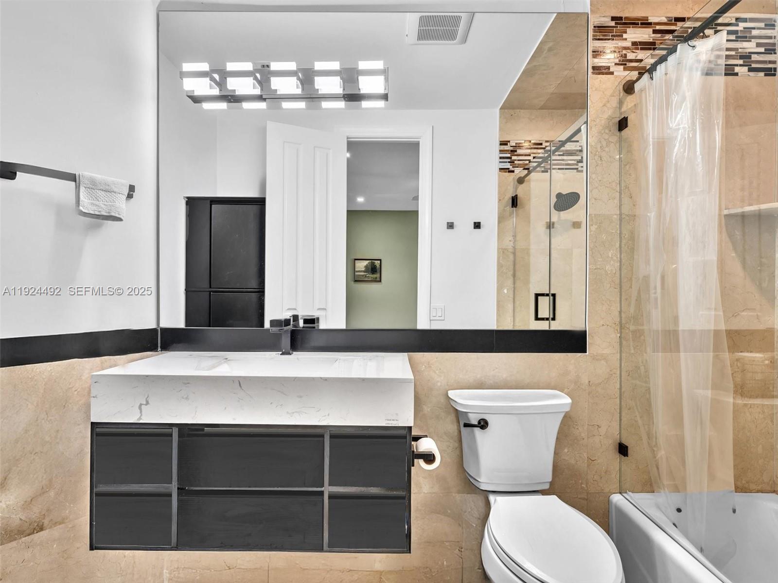 1021 NW 115th Ave Plantation, FL 33323