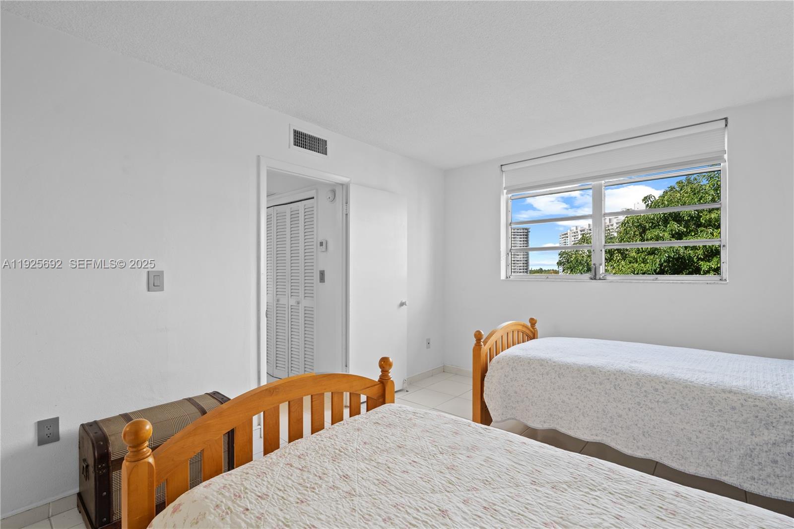 2999 Point East Dr #C-502 Aventura, FL 33160