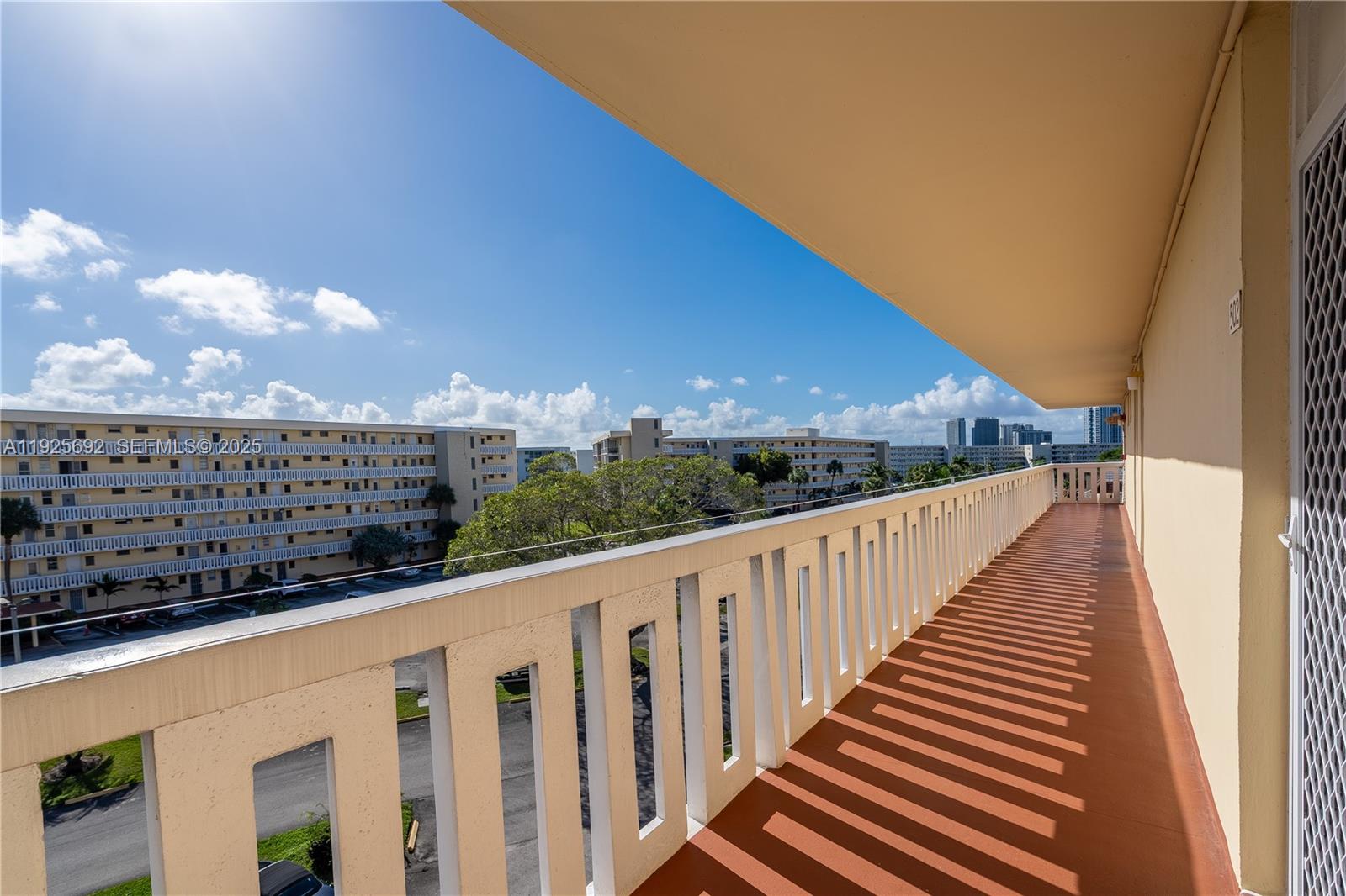 2999 Point East Dr #C-502 Aventura, FL 33160