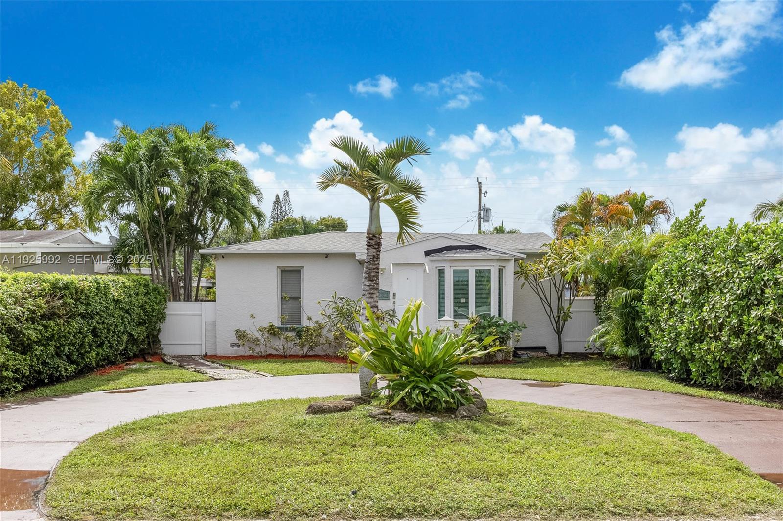 Undisclosed Address Hollywood, FL 33020