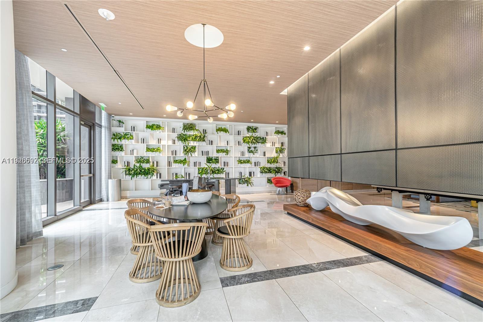 image Brickell Heights East25