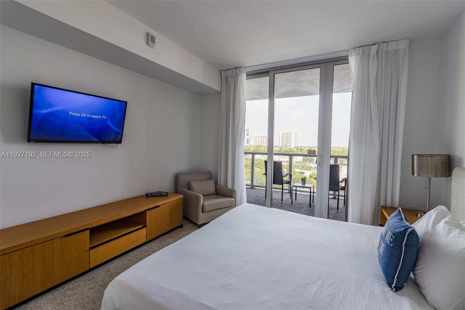 image Beachwalk Hotel & Residences14