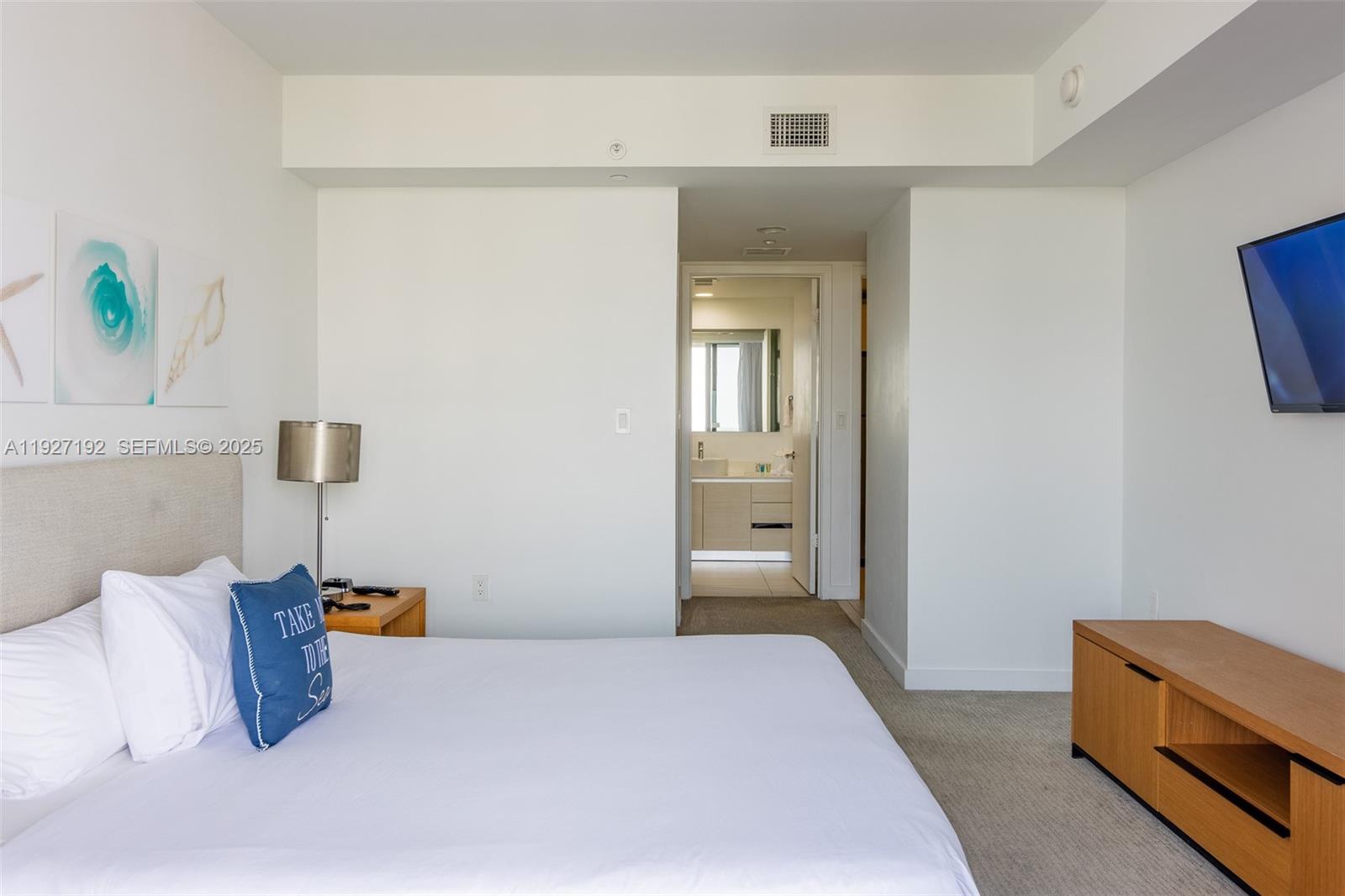 image Beachwalk Hotel & Residences16