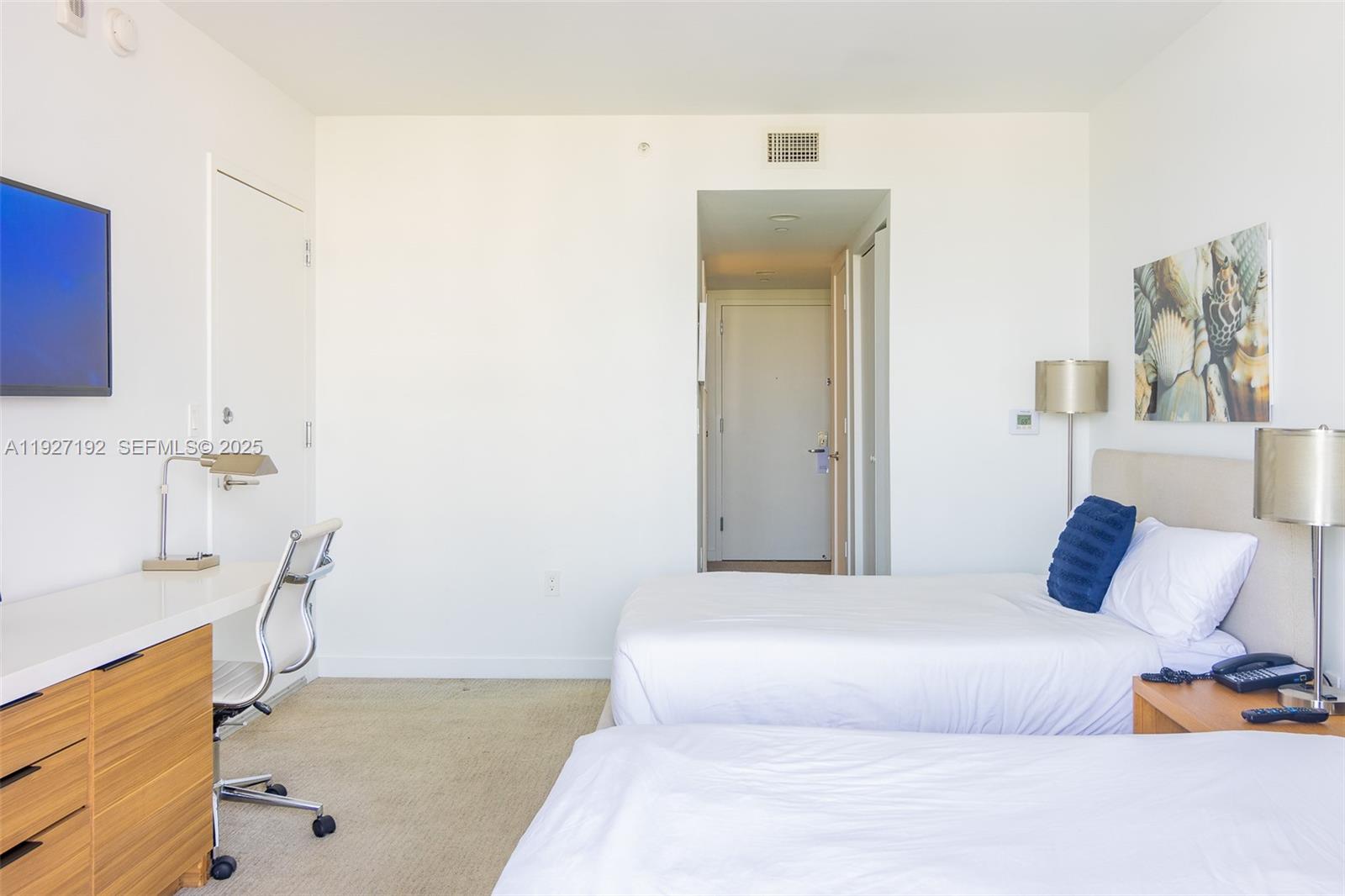 image Beachwalk Hotel & Residences19