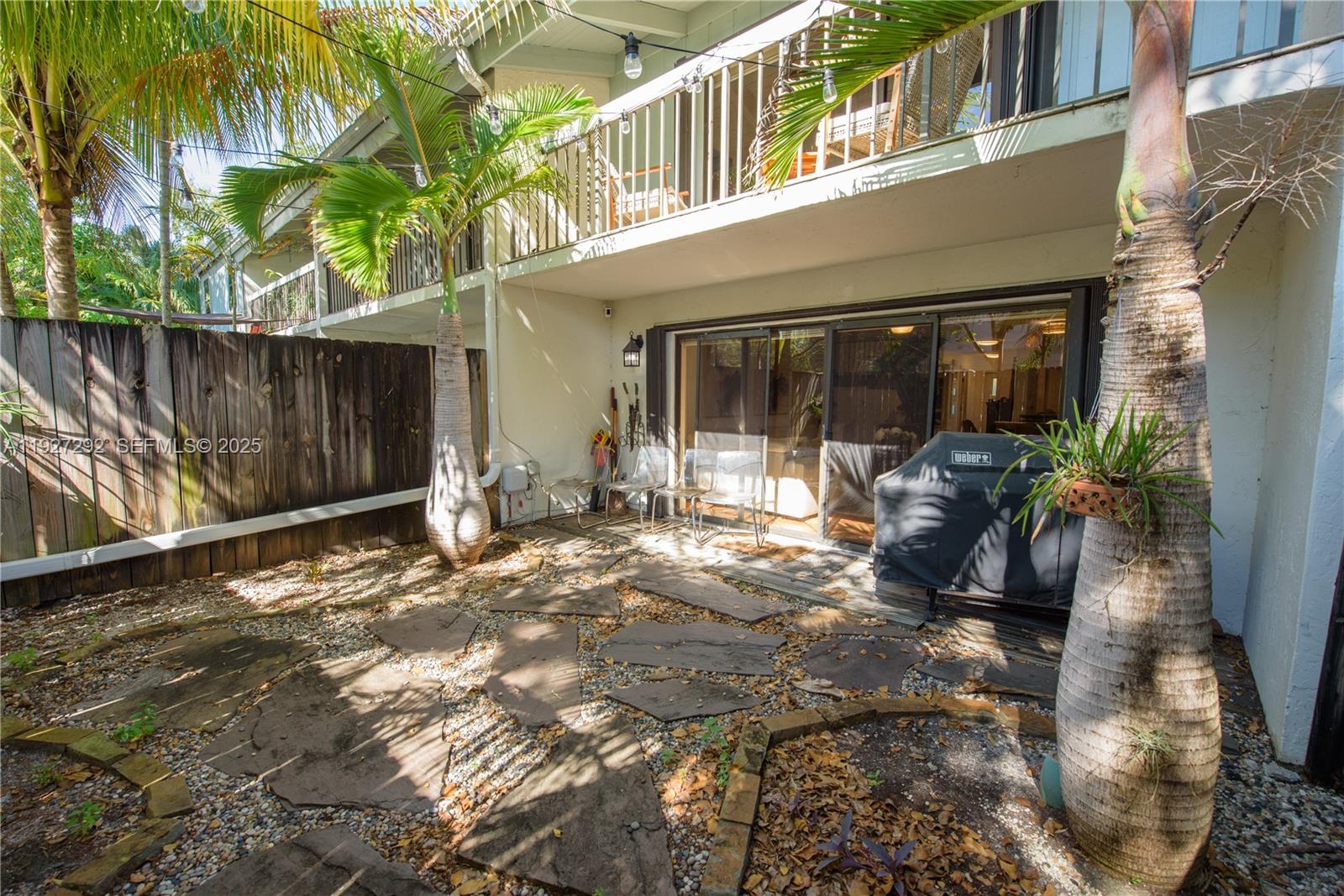 7890 SW 86th St #10 Miami, FL 33143