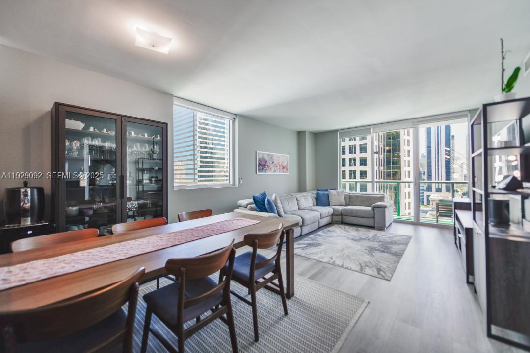 55 SE 6th St #2110 Miami, FL 33131