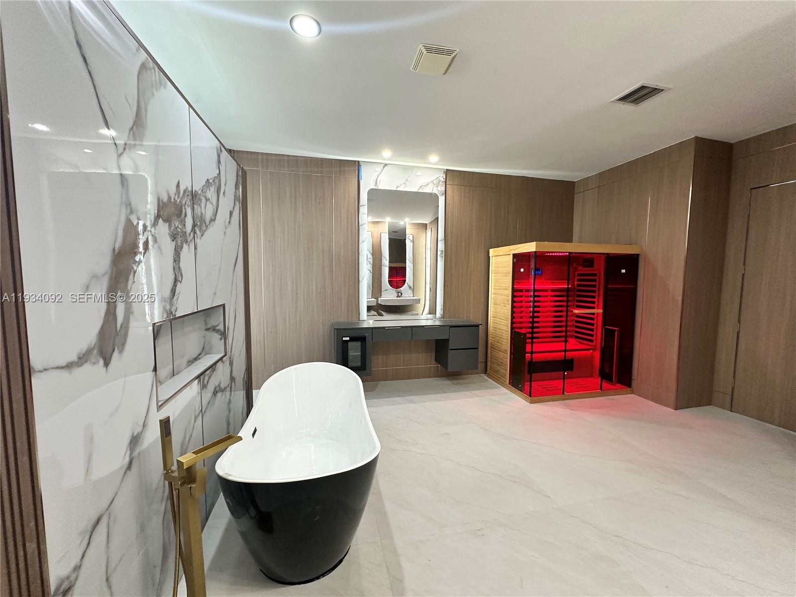 13785 SW 40th St Davie, FL 33330