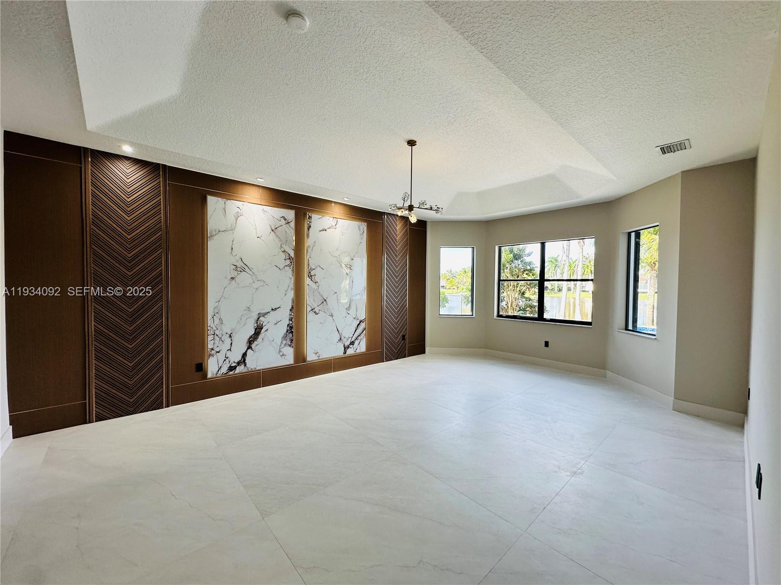 13785 SW 40th St Davie, FL 33330