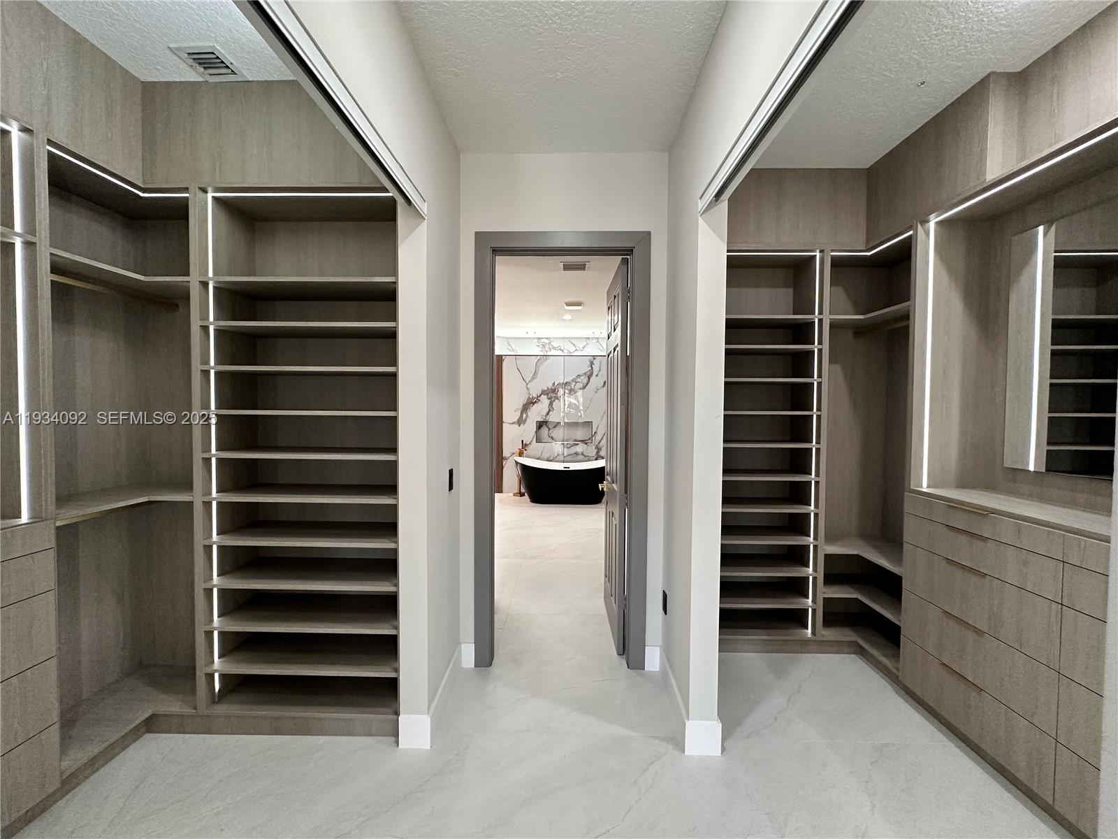 13785 SW 40th St Davie, FL 33330