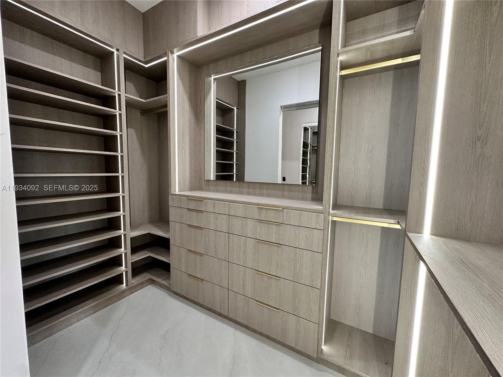 13785 SW 40th St Davie, FL 33330