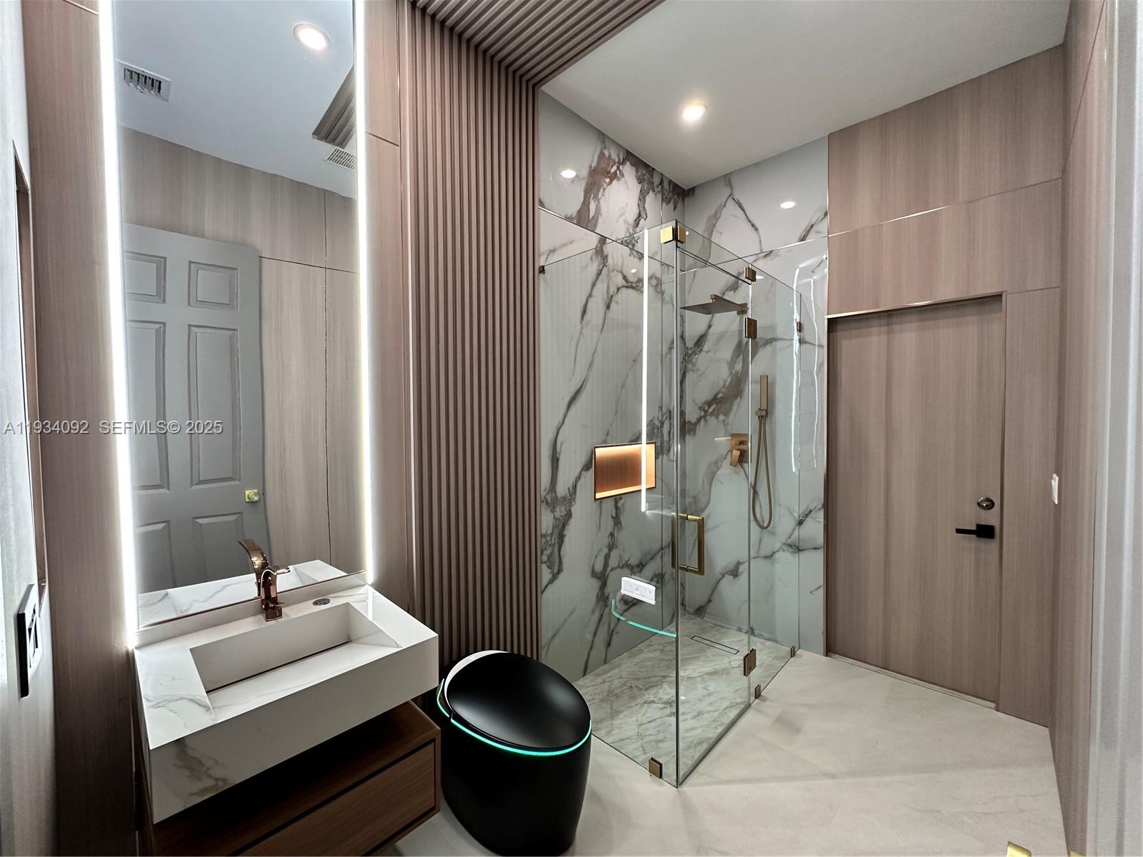 13785 SW 40th St Davie, FL 33330