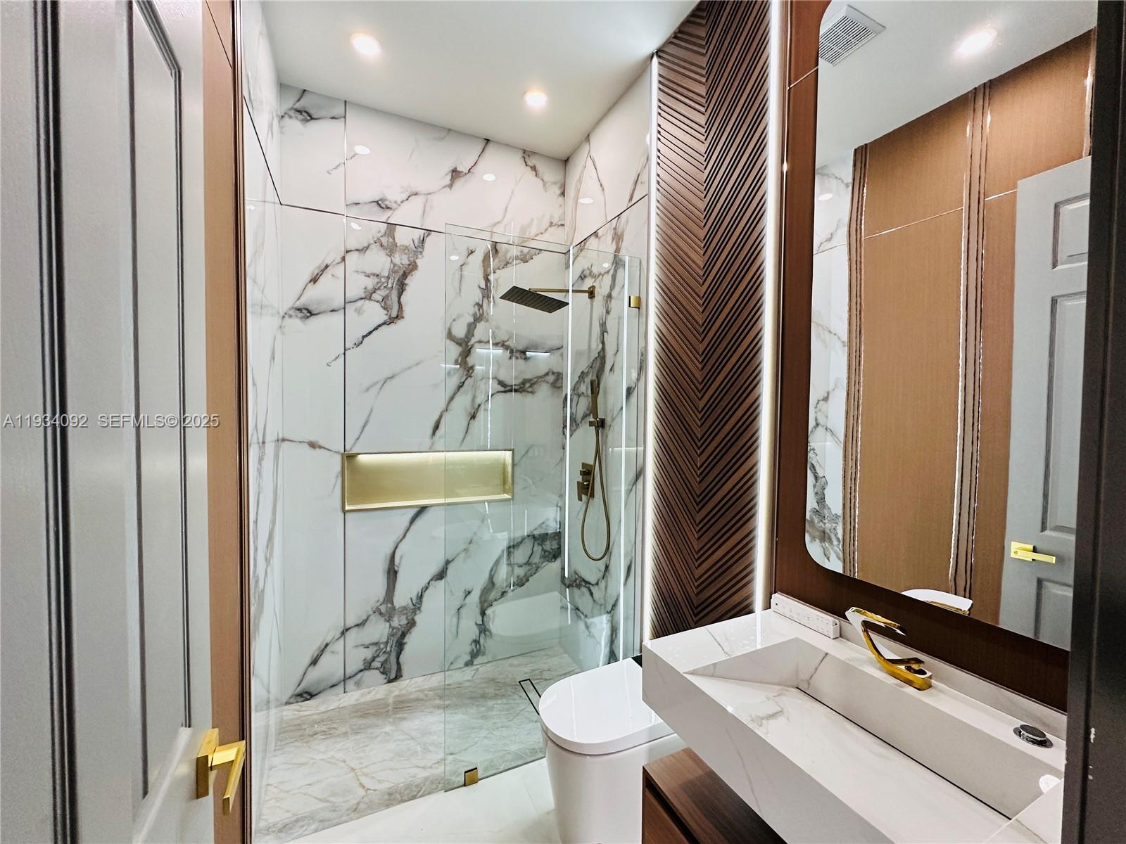 13785 SW 40th St Davie, FL 33330