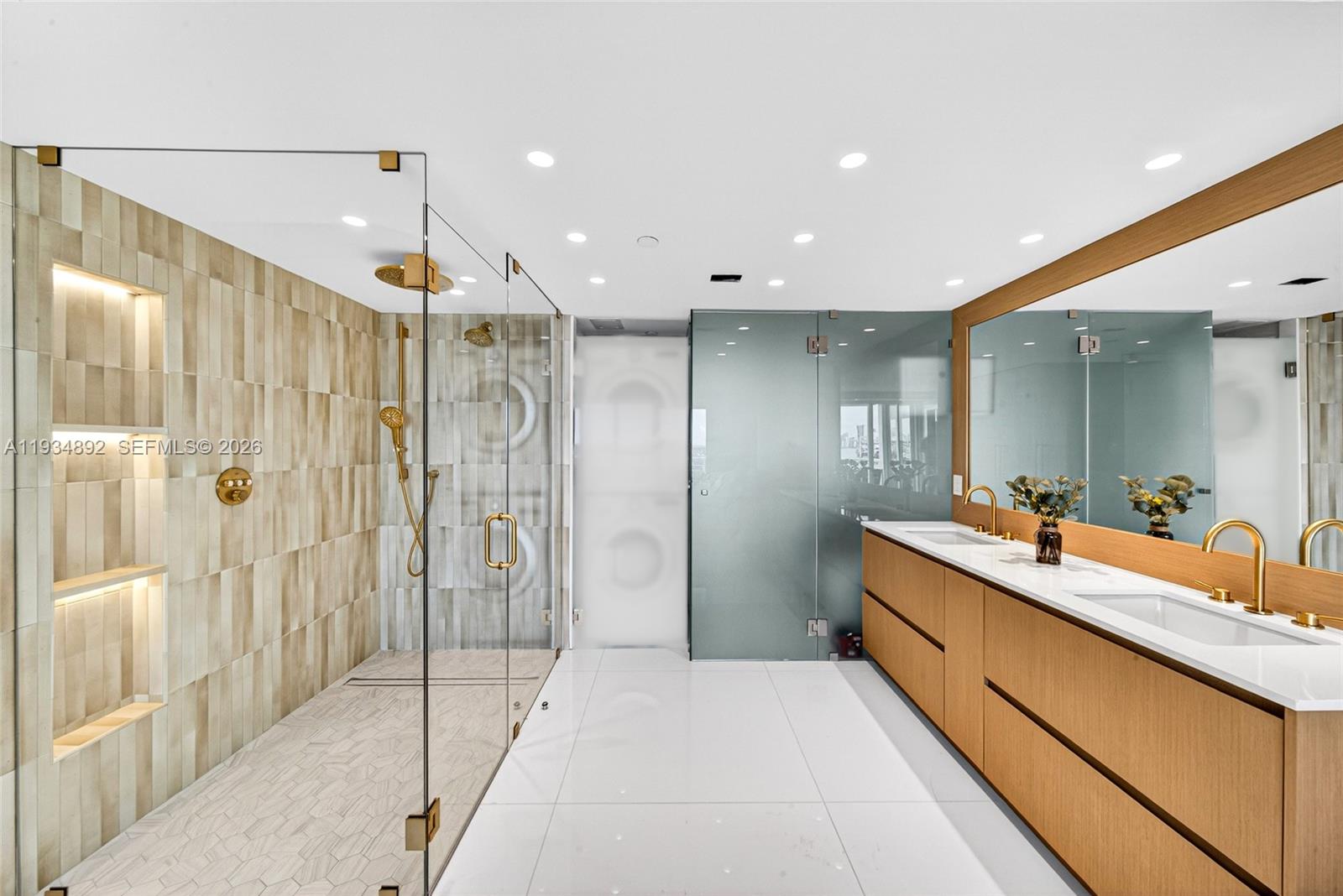 image South Pointe Towers16