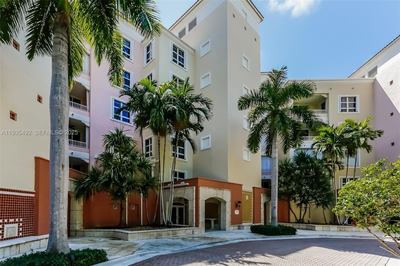 747 Crandon Blvd #410 Key Biscayne, FL 33149