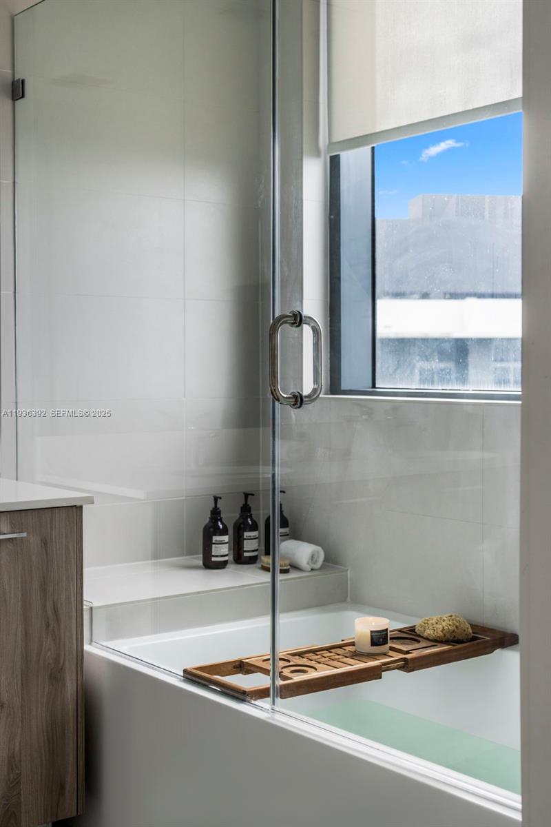 501 NE 31st St #3409 Miami, FL 33137