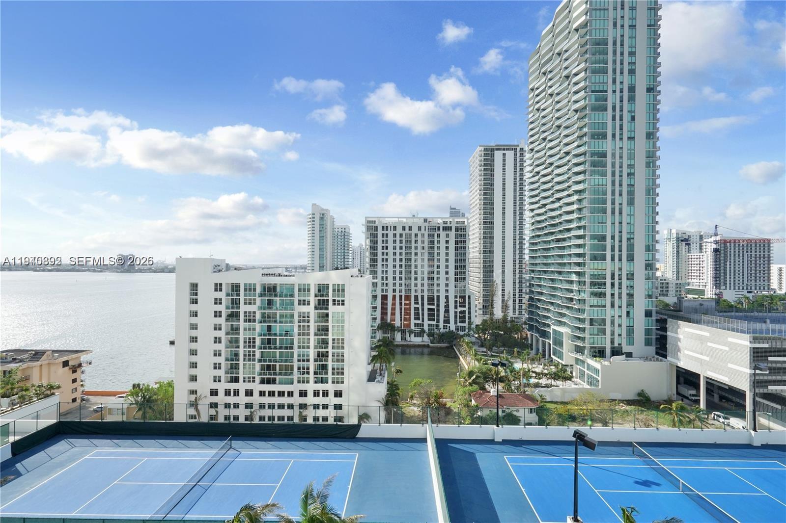 image Platinum Condominium14