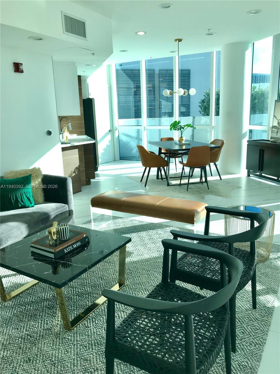 image Platinum Condominium22