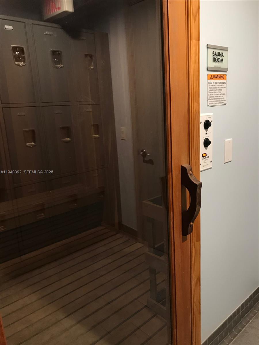 image Platinum Condominium26